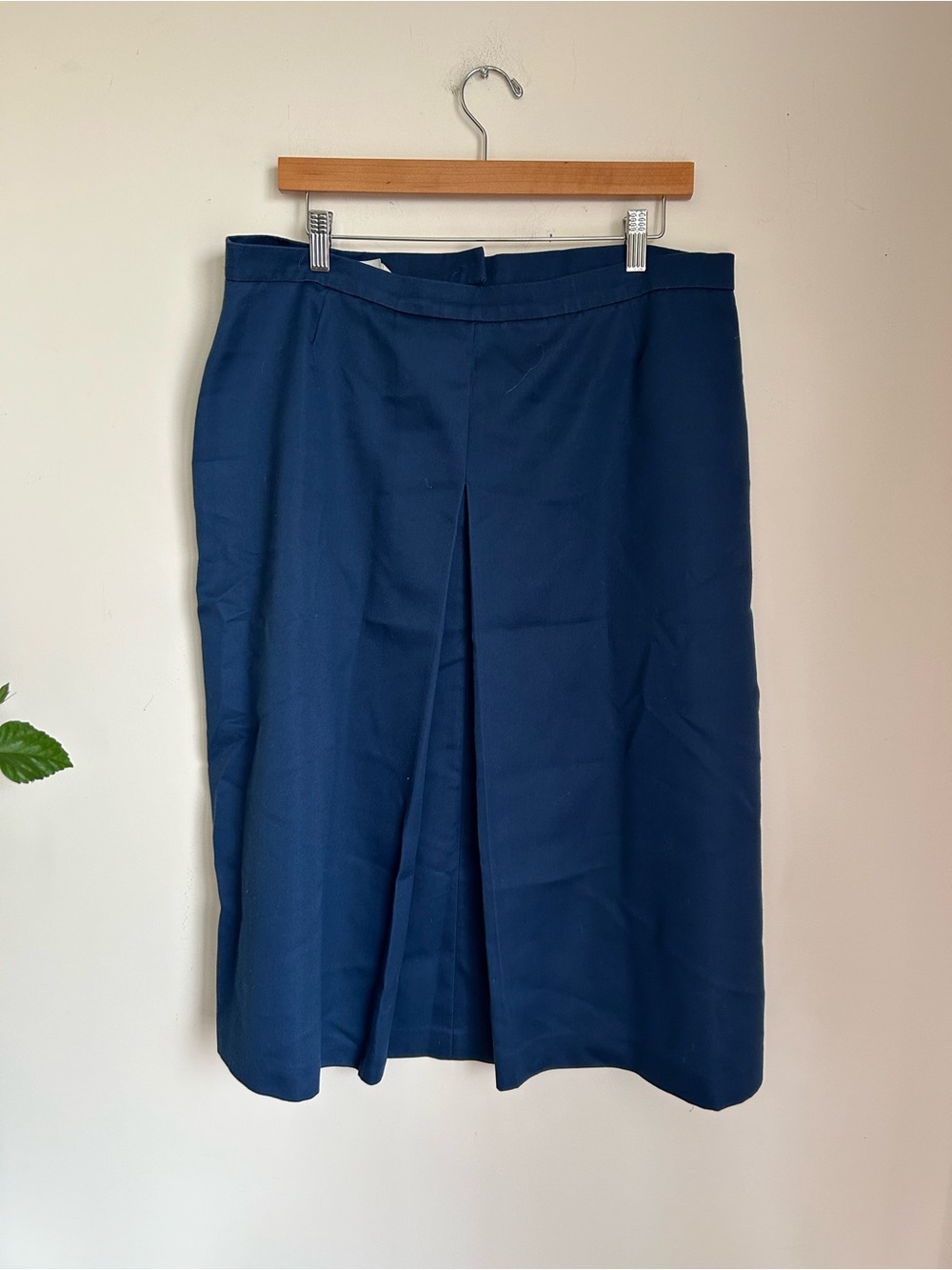 Vintage Stephanie K by Koret Navy pleated midi skirt